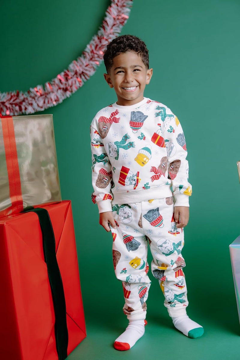 Starwars Christmas Fleece Pullover Sweatshirt and Jogger Pants Outfit Set Toddler to Big Kid Sizes (2T - 14-16) - Image 4
